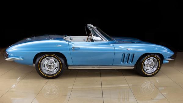 1965 Chevrolet Corvette Stingray 