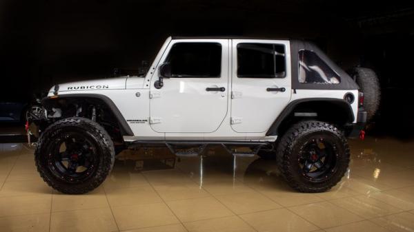 2015 Jeep RUBICON UNLIMITED CUSTOM 