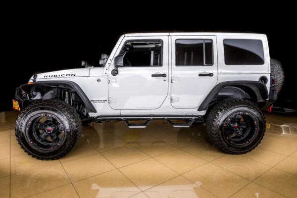 2015 Jeep RUBICON UNLIMITED CUSTOM 