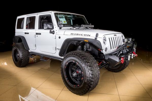 2015 Jeep RUBICON UNLIMITED CUSTOM 