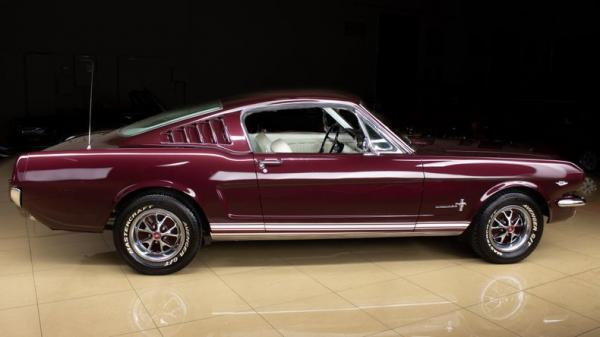 1965 Ford Mustang Fastback 