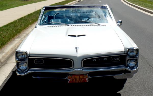 1966 Pontiac GTO Tri-Power