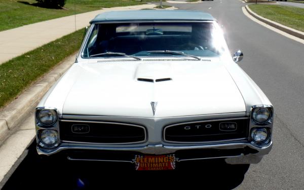 1966 Pontiac GTO Tri-Power