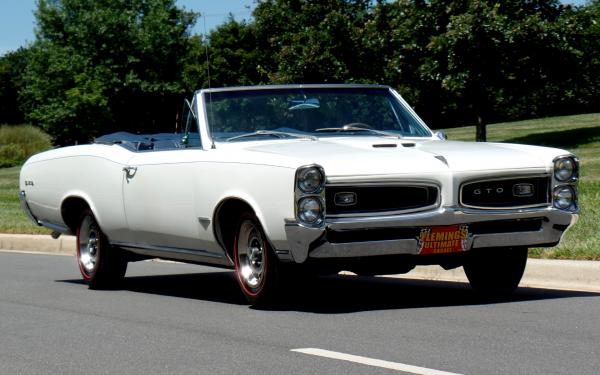 1966 Pontiac GTO Tri-Power