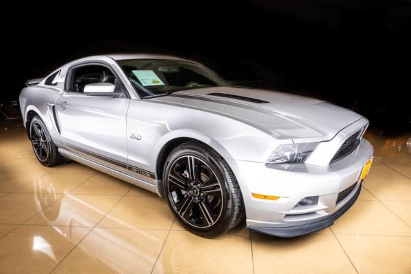 2013 Ford Mustang GT California Special 