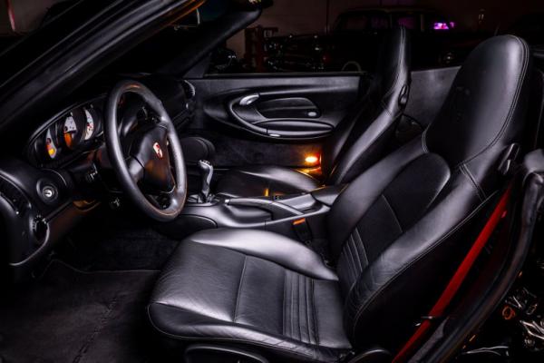 2003 Porsche 911 C4 Cabriolet 