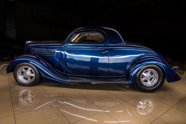 1935 Ford 3-window coupe Street rod 