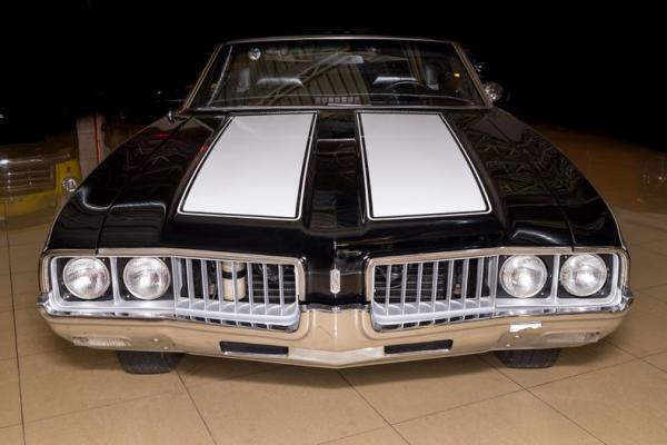 1969 Oldsmobile Cutlass 442 Convertible 
