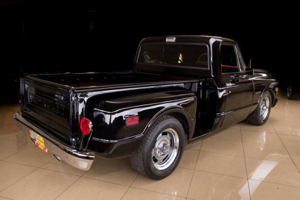 1970 Chevrolet C10 Stepside pickup 