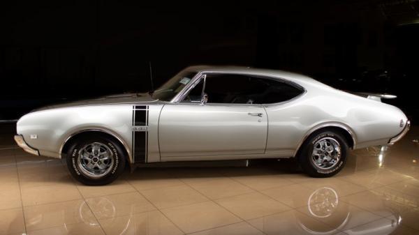 1968 Oldsmobile Cutlass 442 