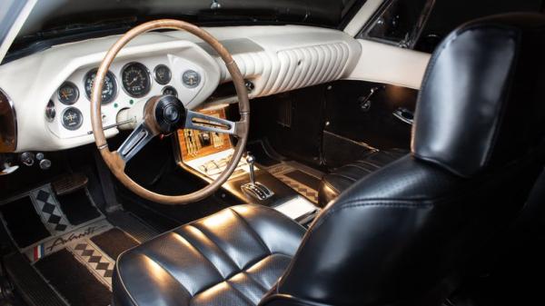 1963 Studebaker Avanti 
