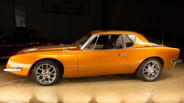 1963 Studebaker Avanti 