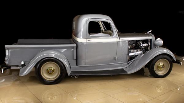 1935 Dodge Pickup Pro tour $110K build 