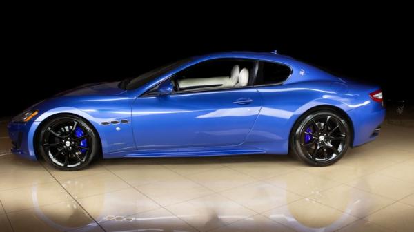 2015 Maserati Gran Turismo S 