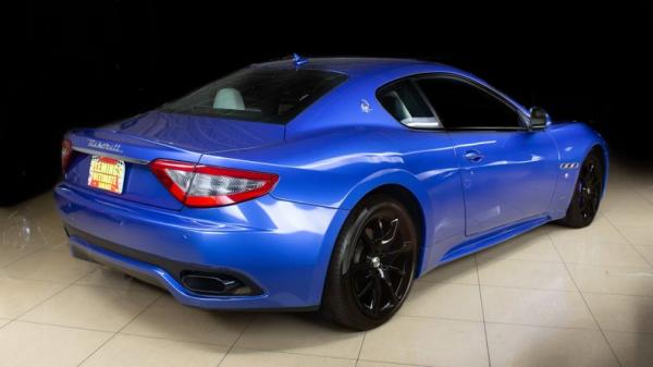 2015 Maserati Gran Turismo S 