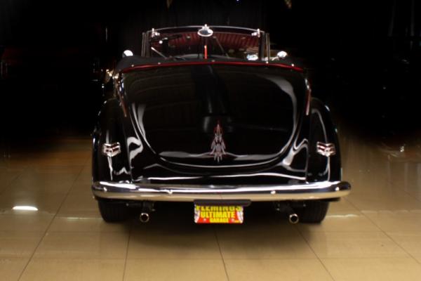 1940 Ford Cabriolet street rod 