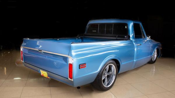 1971 Chevrolet C10 short bed Pro touring pickup 