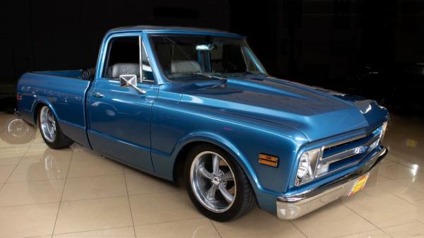 1971 Chevrolet C10 short bed Pro touring pickup 