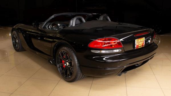 2005 Dodge Viper SRT-10 