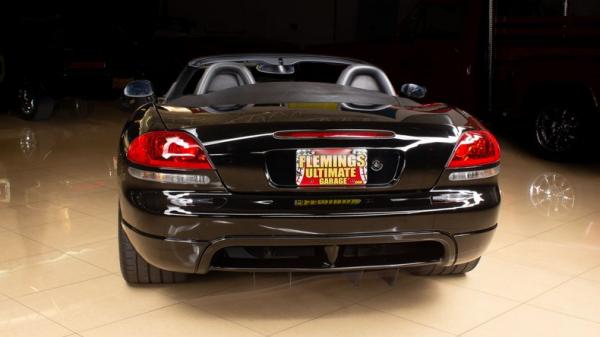 2005 Dodge Viper SRT-10 