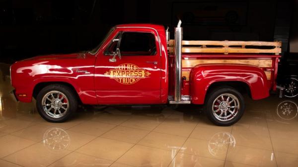1978 Dodge Lil Red Express truck 