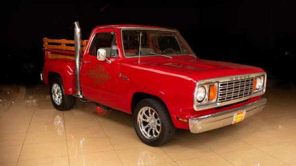 1978 Dodge Lil Red Express truck 