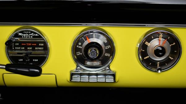 1955 Ford Fairlane Sunliner convertible 