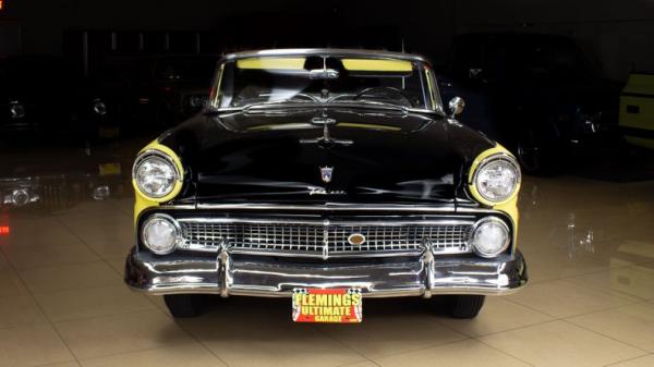 1955 Ford Fairlane Sunliner convertible 