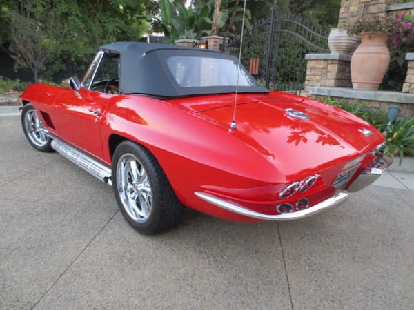 1967 Chevrolet Corvette Restomod Fresh - 2 Tops