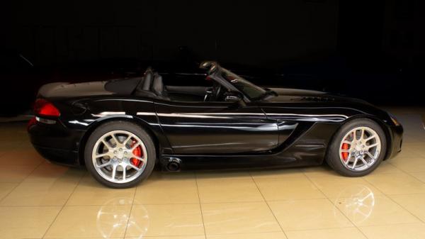 2004 Dodge Viper SRT/10 Roadster 