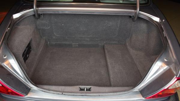 2002 Jaguar XJR 