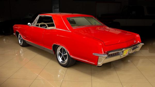 1965 Buick Riviera 