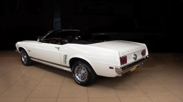 1969 Ford Mustang GT Convertible Tuxedo edition 