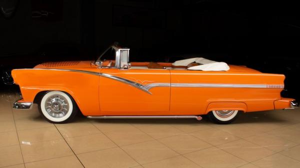 1956 Ford Fairlane Sunliner Custom convertible 