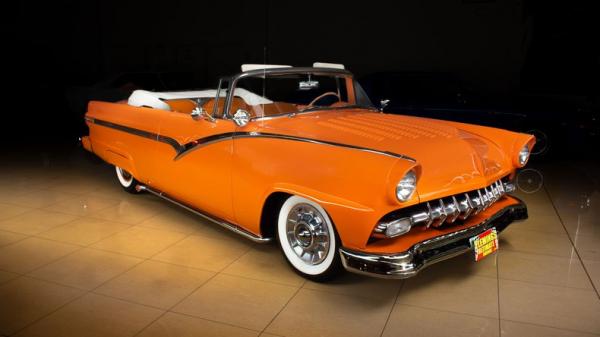 1956 Ford Fairlane Sunliner Custom convertible 