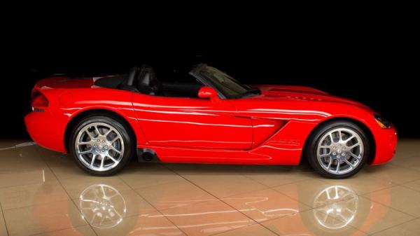 2003 Dodge Viper SRT-10 