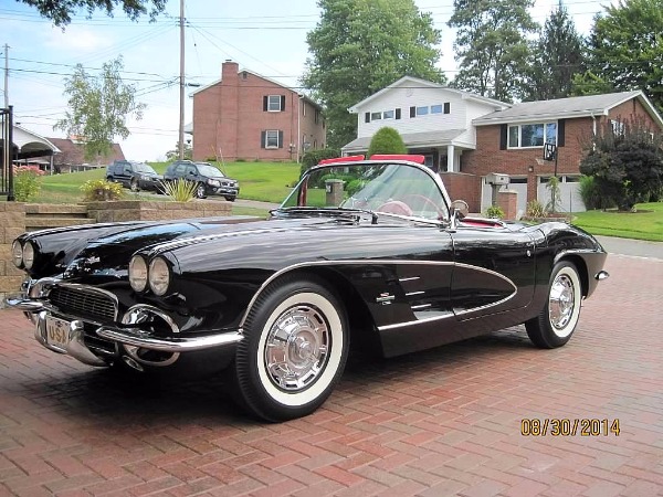 1961 Chevrolet Corvette Dual Quads - Great Video