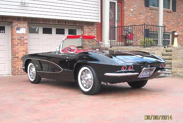 1961 Chevrolet Corvette Dual Quads - Great Video