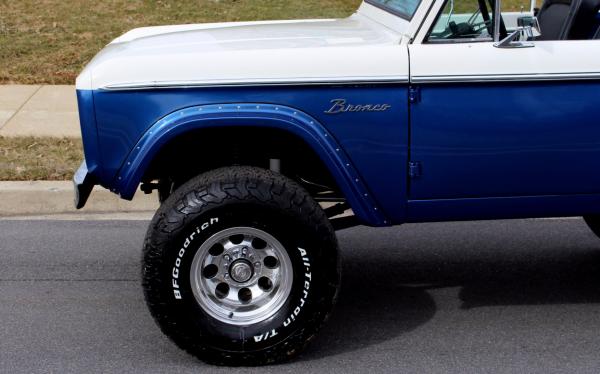 1975 Ford Bronco Pro Touring 4x4 with less than 100 test miles!!