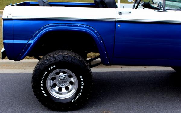 1975 Ford Bronco Pro Touring 4x4 with less than 100 test miles!!