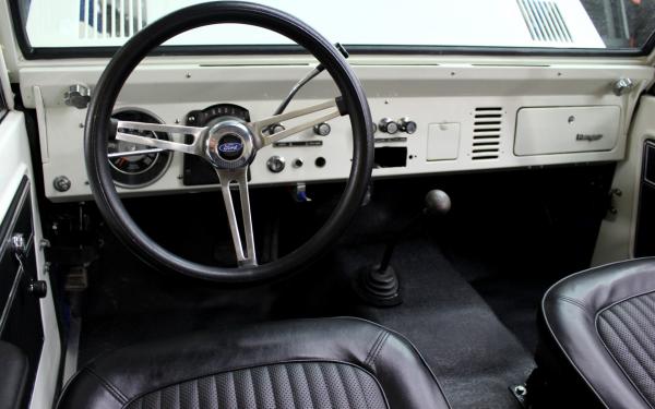 1975 Ford Bronco Pro Touring 4x4 with less than 100 test miles!!