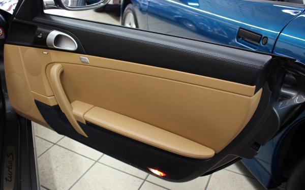 2011 Porsche 911 Turbo S Cabriolet