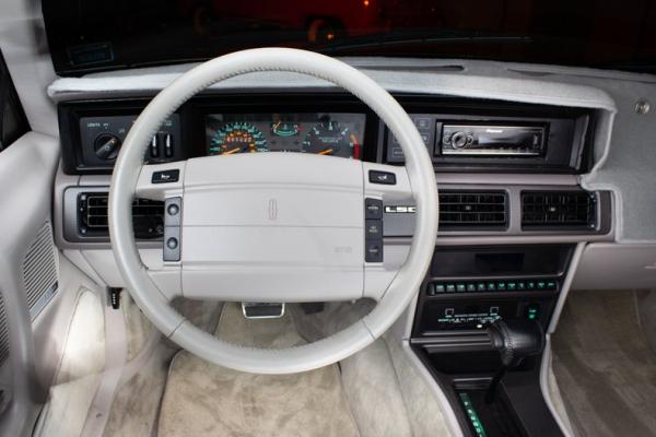 1992 Lincoln Mark VII LSC 