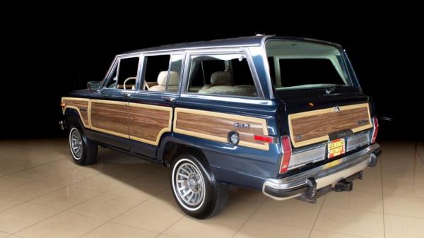 1989 Jeep Grand Wagoneer 4X4 