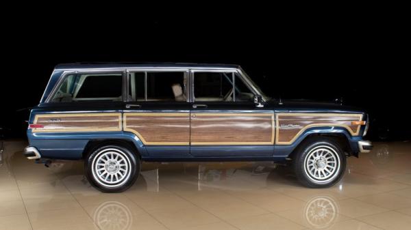 1989 Jeep Grand Wagoneer 4X4 