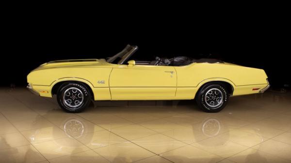 1972 Oldsmobile Cutlass 442 Convertible 