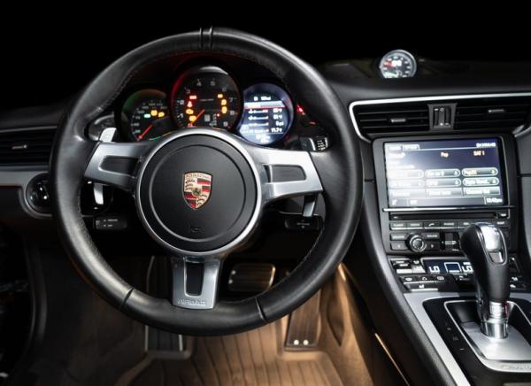 2013 Porsche 911 Carrera 