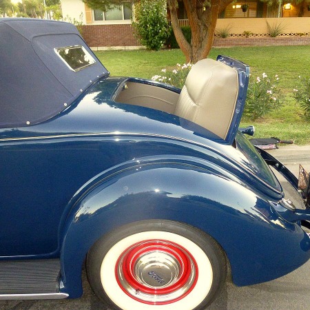 1936 FORD 68 RUMBLE SEAT CONVERTIBLE RESTOMOD