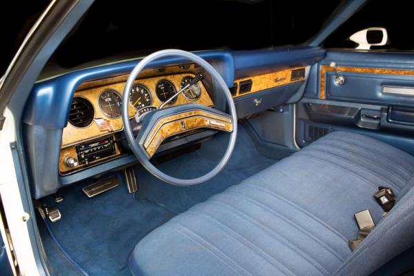 1977 Ford Thunderbird 