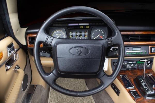 1990 Jaguar XJS V-12 Convertible 